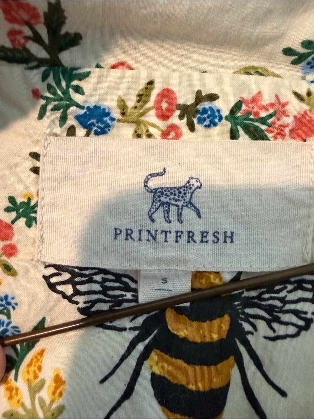 Printfresh Women's Bee & Hive Button-Front Pajama Top - Yellow & Cream - Picture 2 of 3